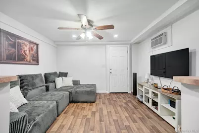 103 Queens Avenue, West Babylon, NY 11704 - Photo 34
