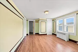 860 Hollywood Ave, Bronx, NY 10465 - Photo 20