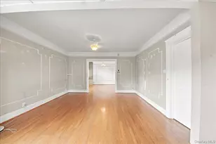 860 Hollywood Ave, Bronx, NY 10465 - Photo 4