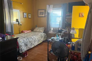 18 Van Riper St, New York, NY 10302 - Photo 4