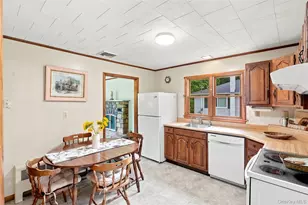 31 Red Barn Rd, Pine Bush, NY 12566 - Photo 16