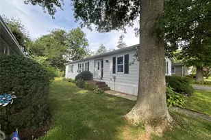 103 West Ln, Aquebogue, NY 11901 - Photo 2