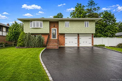 6 North Avenue, Smithtown, NY 11787 - Photo 2