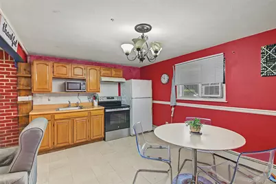 45 Massachusetts Avenue, Bay Shore, NY 11706 - Photo 16
