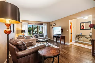 118 Chester Avenue, Massapequa Park, NY 11762 - Photo 8