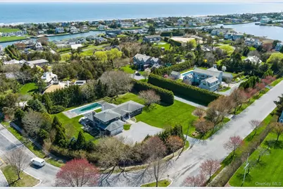 8 Niamogue Lane, Quogue, NY 11959 - Photo 32