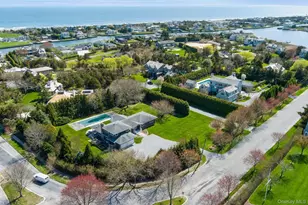 8 Niamogue Ln, Quogue, NY 11959 - Photo 32