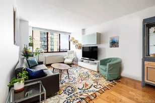 474 48th Ave, Long Island City, NY 11109 - Photo 4