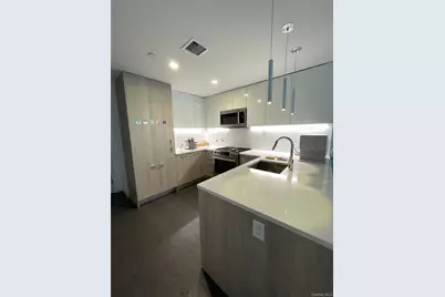 131-05 40th Road #15M, Flushing, NY 11354 - Photo 8