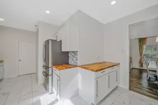 3 Embassy Rd, Selden, NY 11784 - Photo 12