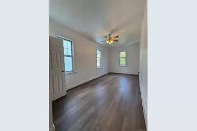 43 Troutman Street #2, Brooklyn, NY 11206 - Photo 4