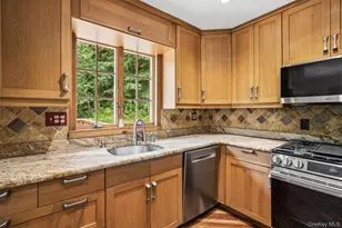 212 Old Albany Post Rd, Garrison, NY 10524 - Photo 10