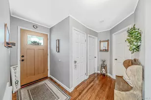 24 Alma Ave, Lake Grove, NY 11755 - Photo 4