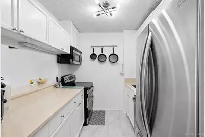 4-74 48th Avenue #14M, Long Island City, NY 11109 - Photo 2