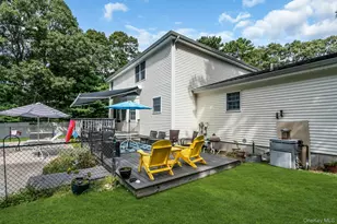 61 Washington Heights Ave, Hampton Bays, NY 11946 - Photo 22