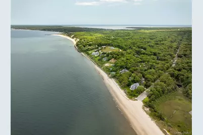 61 Washington Heights Avenue, Hampton Bays, NY 11946 - Photo 28