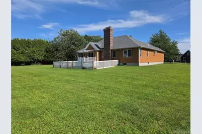 280 Marina Lane, East Marion, NY 11939 - Photo 2