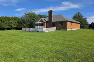 280 Marina Ln, East Marion, NY 11939 - Photo 2