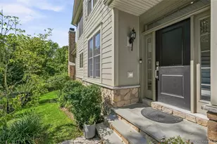 18 Bonham Ln, Cortlandt Manor, NY 10567 - Photo 2
