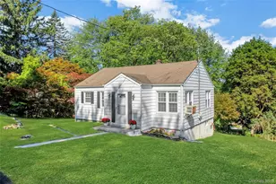 4 Crescent Dr, Cortlandt Manor, NY 10567 - Photo 2