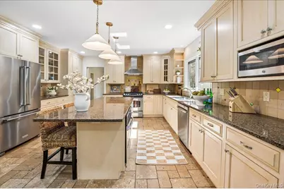 62 Broadfield Road, New Rochelle, NY 10804 - Photo 14