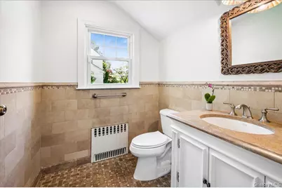 62 Broadfield Road, New Rochelle, NY 10804 - Photo 18