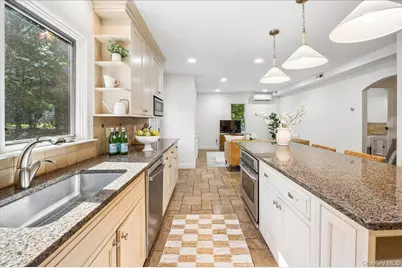 62 Broadfield Road, New Rochelle, NY 10804 - Photo 16