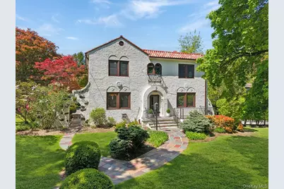 62 Broadfield Road, New Rochelle, NY 10804 - Photo 1