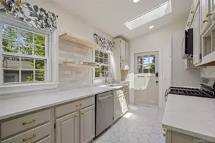 319 Oakland Beach Ave, Rye, NY 10580 - Photo 10