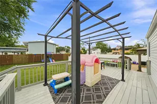5 Talbot Ln, Selden, NY 11784 - Photo 42