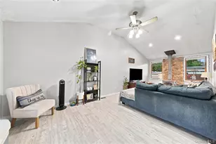 5 Talbot Ln, Selden, NY 11784 - Photo 16