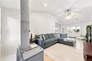 5 Talbot Ln, Selden, NY 11784 - Photo 20