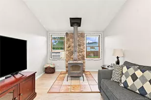 5 Talbot Ln, Selden, NY 11784 - Photo 18