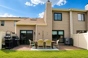 230 Pond View Ln, Smithtown, NY 11787 - Photo 40