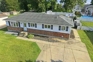 1035 Tooker Ave, West Babylon, NY 11704 - Photo 6