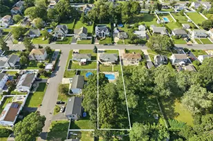 1035 Tooker Ave, West Babylon, NY 11704 - Photo 32
