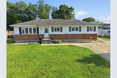 1035 Tooker Avenue, West Babylon, NY 11704 - Photo 4