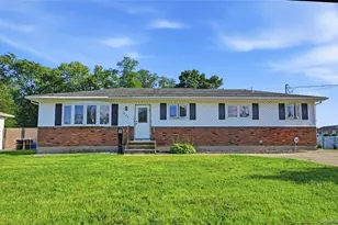 1035 Tooker Ave, West Babylon, NY 11704 - Photo 2