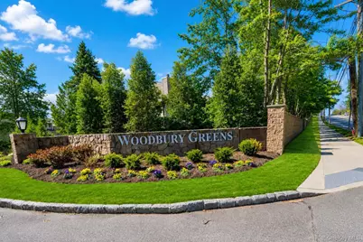 10 Pheasant Lane, Woodbury, NY 11797 - Photo 30