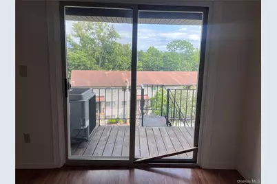 26 Cooper #403, Poughkeepsie, NY 12603 - Photo 2