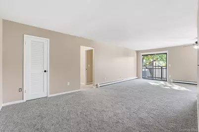 12 Skyline Drive #8, Fishkill, NY 12524 - Photo 6