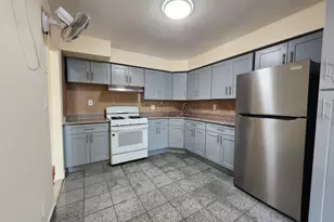 165-19 Chapin Pkwy, Jamaica, NY 11432 - Photo 14