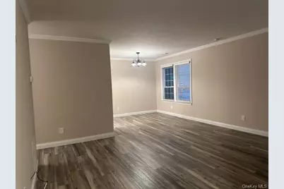 121 Whalers Cove, Babylon, NY 11702 - Photo 6