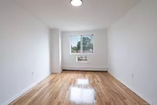 94-83 218th St, Queens Village, NY 11428 - Photo 18