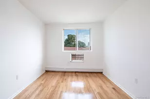 94-83 218th St, Queens Village, NY 11428 - Photo 16