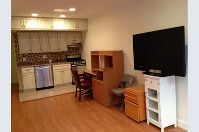15 Canterbury #C-13, Great Neck, NY 11021 - Photo 6