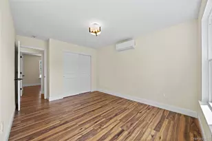 37 Gladstone Ave, West Islip, NY 11795 - Photo 14