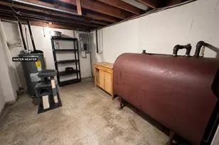 16 Exeter Rd, Poughkeepsie, NY 12603 - Photo 14