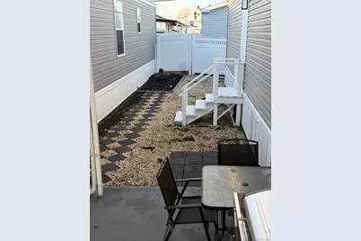 600 Broadway #M10, Amityville, NY 11701 - Photo 2