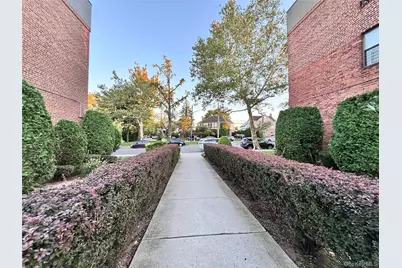 215-27 48th Avenue #1B, Bayside, NY 11364 - Photo 4